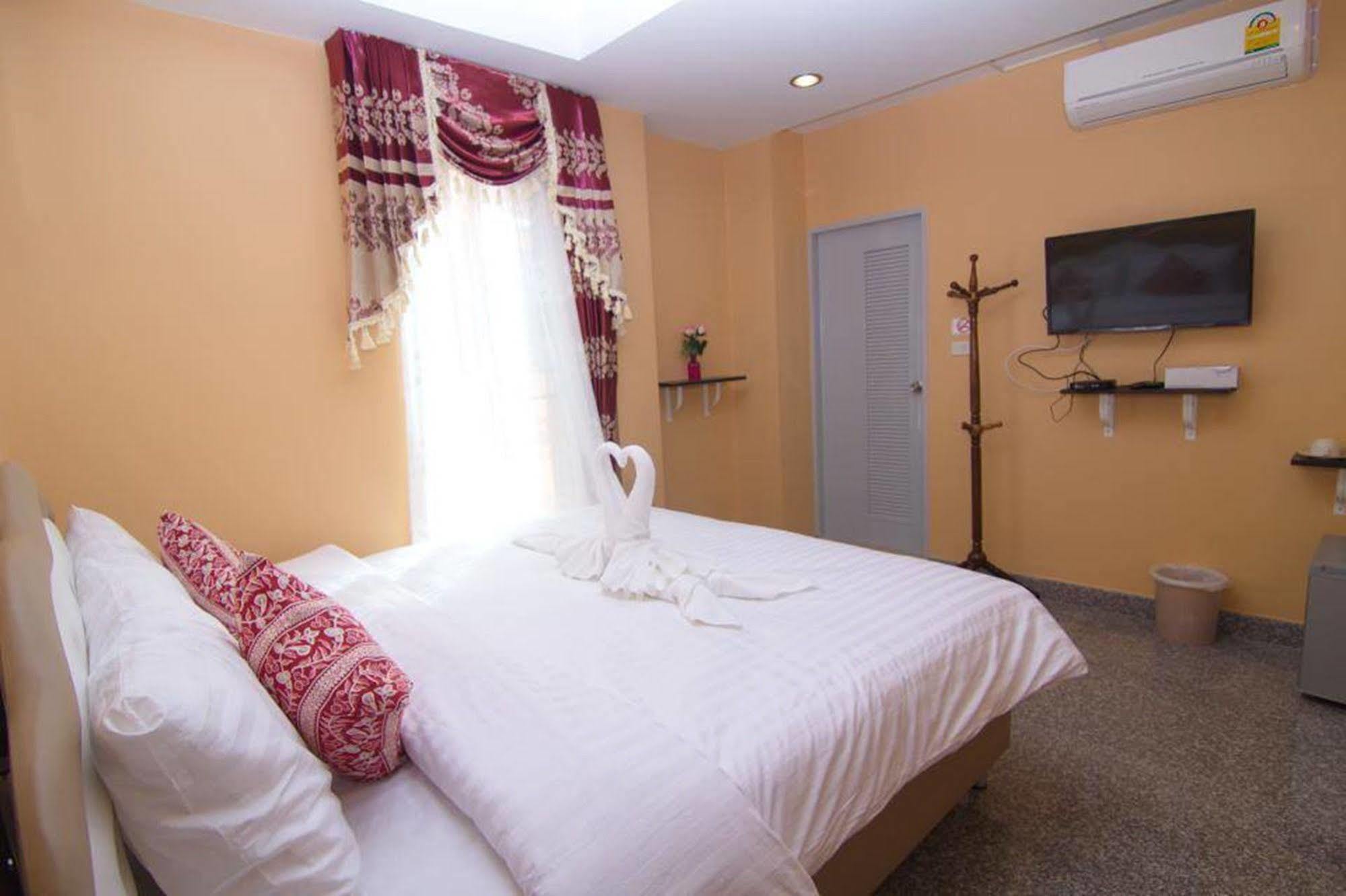 Chowdhury Boutique House Chiang Mai Exteriör bild